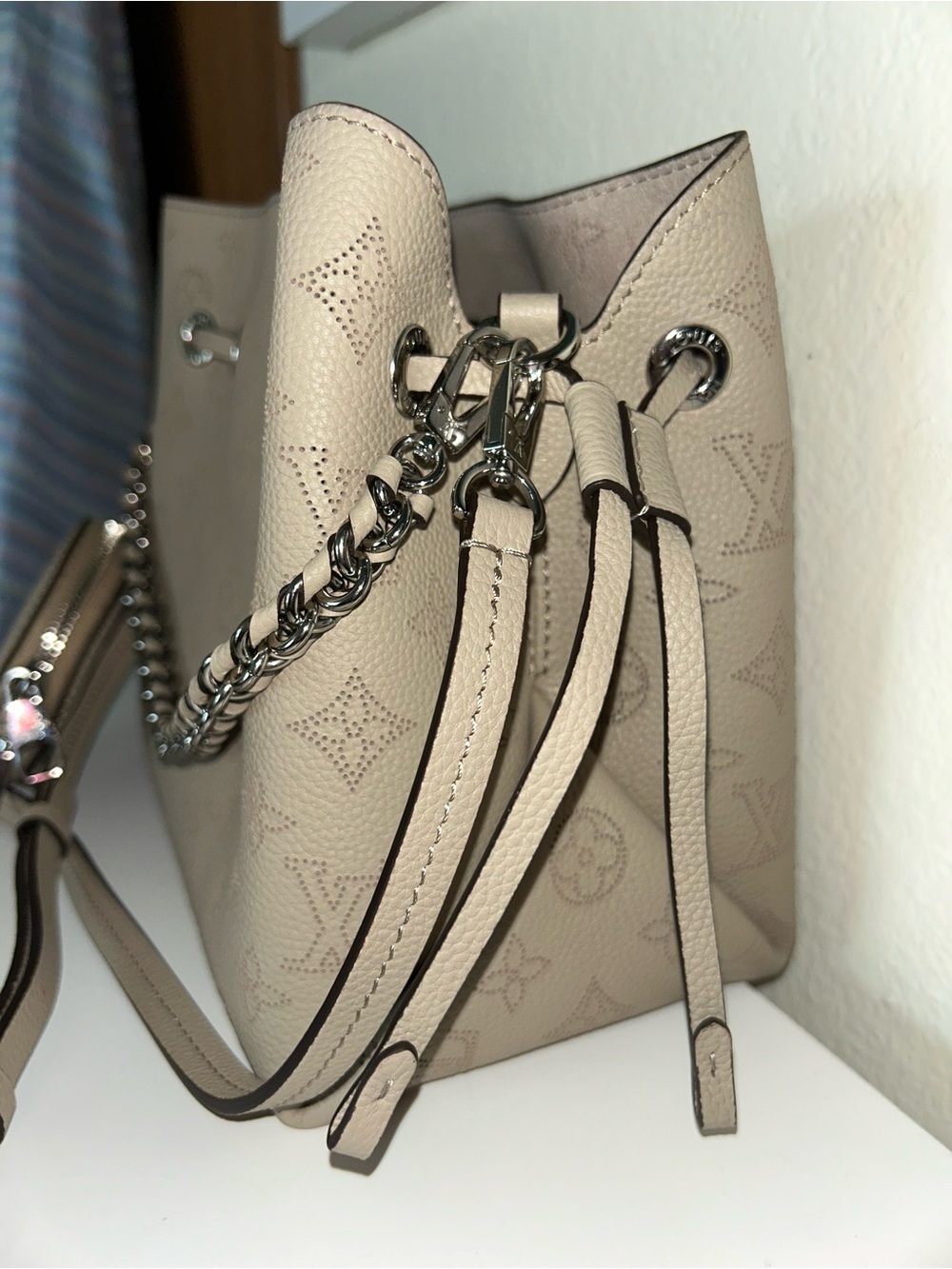 Louis Vuitton mahina Bella Shoulder crossbody Bag & pouch microchip - Picture 6 of 16